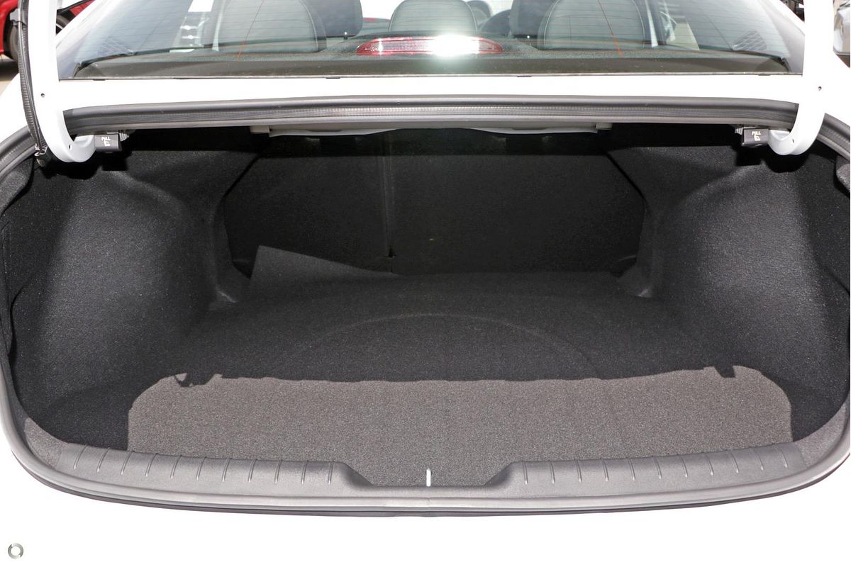 2025 Hyundai i30 Elite Hybrid CN7.V2