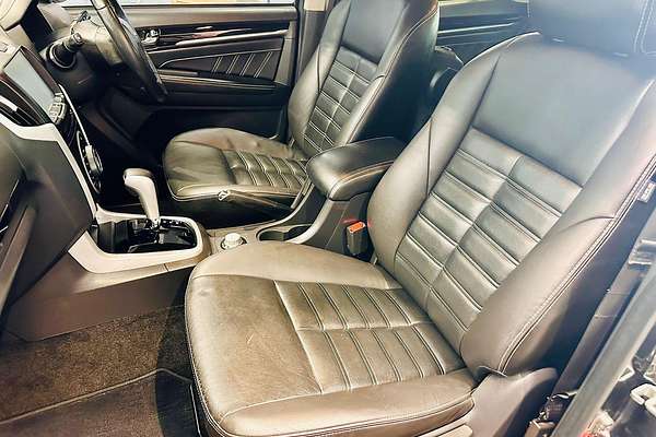 2020 Isuzu MU-X LS-T