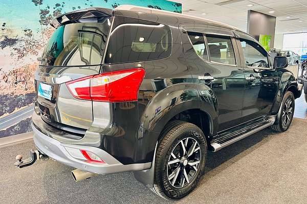 2020 Isuzu MU-X LS-T