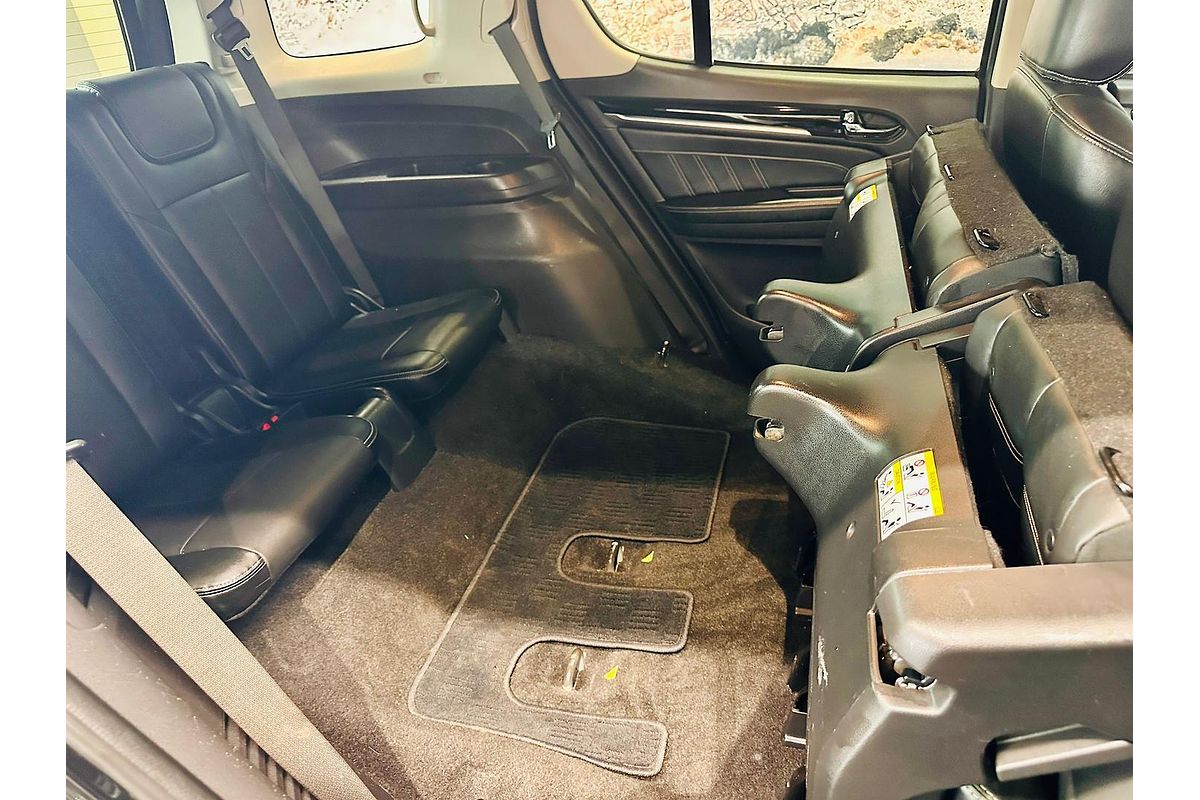 2020 Isuzu MU-X LS-T