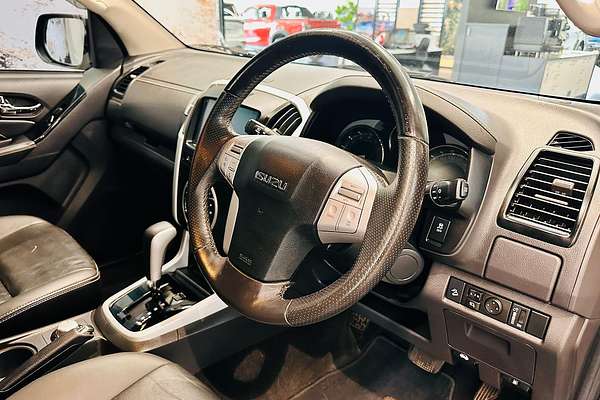 2020 Isuzu MU-X LS-T