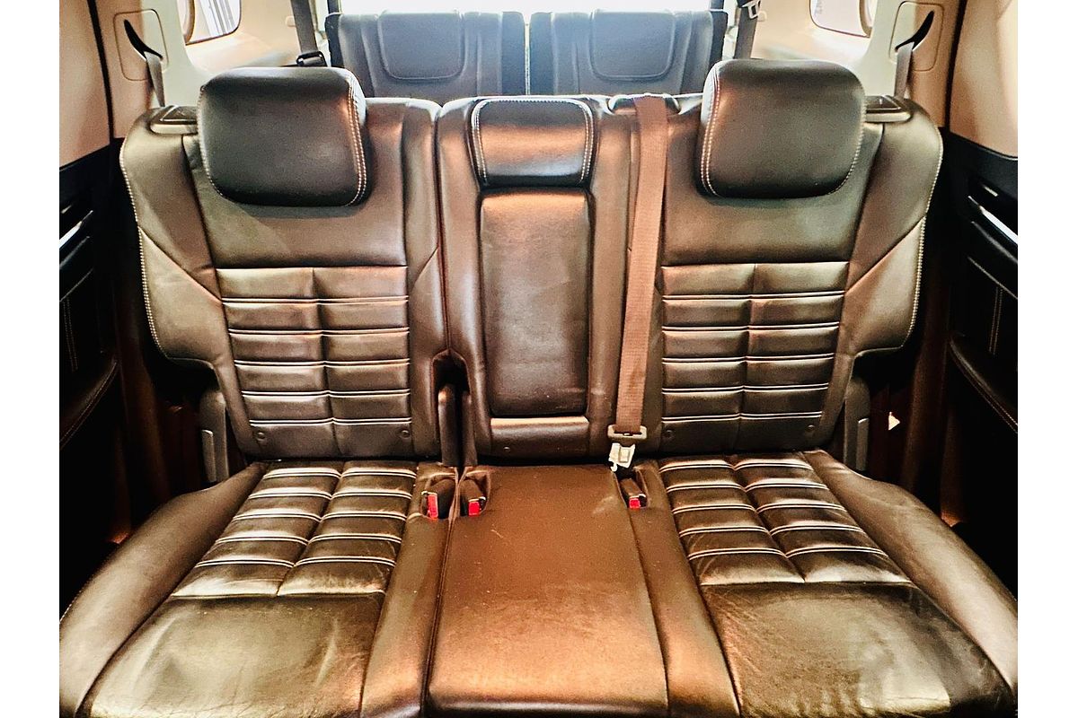 2020 Isuzu MU-X LS-T