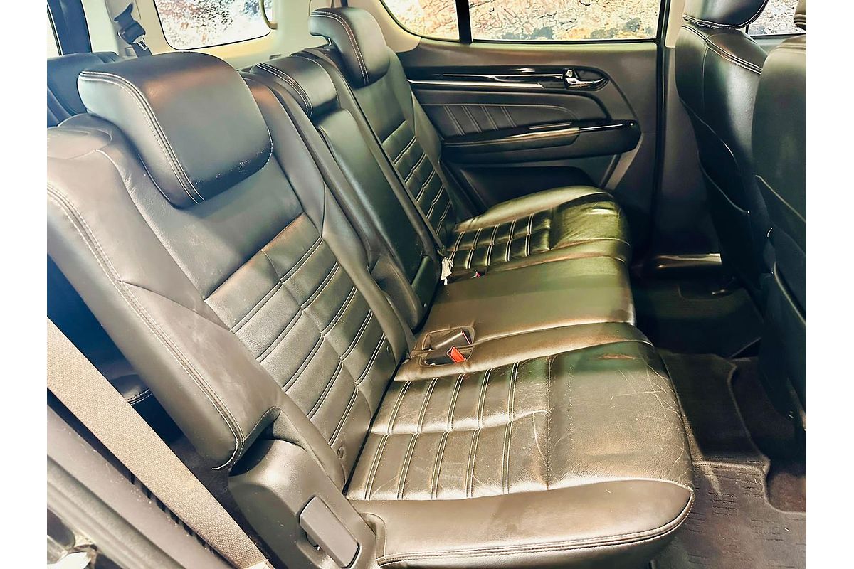 2020 Isuzu MU-X LS-T