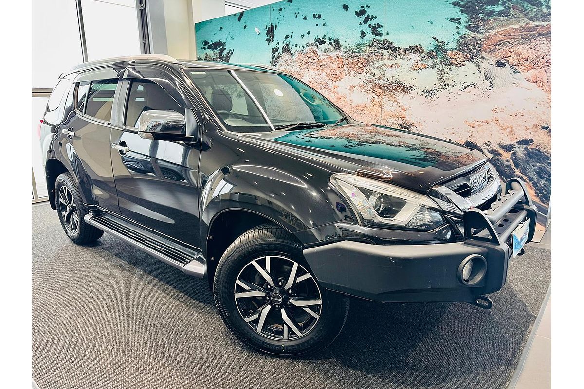 2020 Isuzu MU-X LS-T