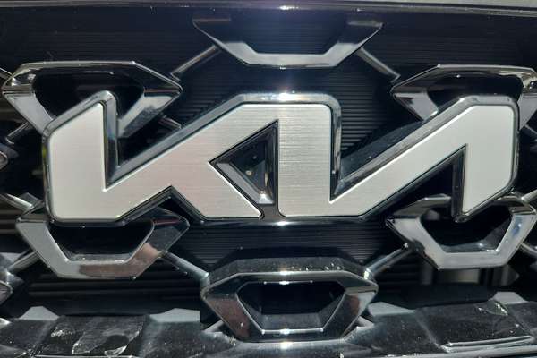 2022 Kia Sorento Sport MQ4