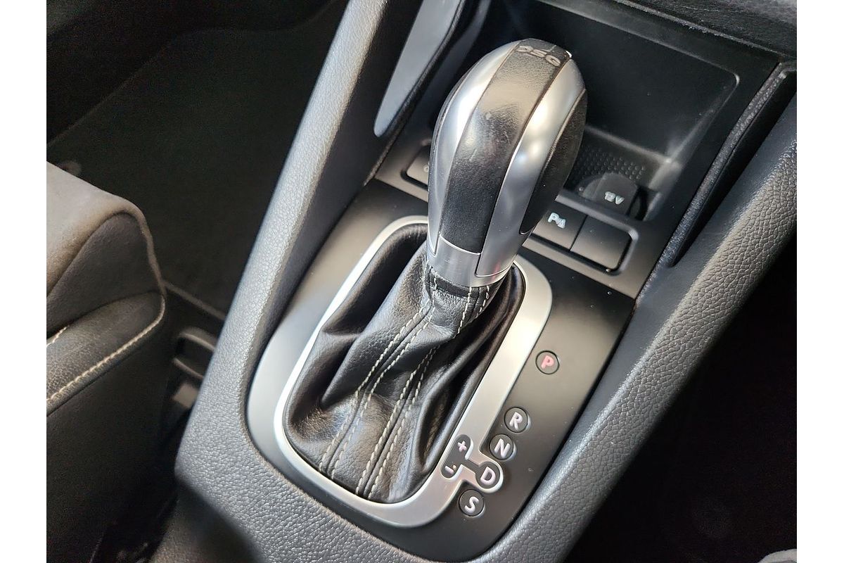 2017 Volkswagen Scirocco R Wolfsburg Edition 1S