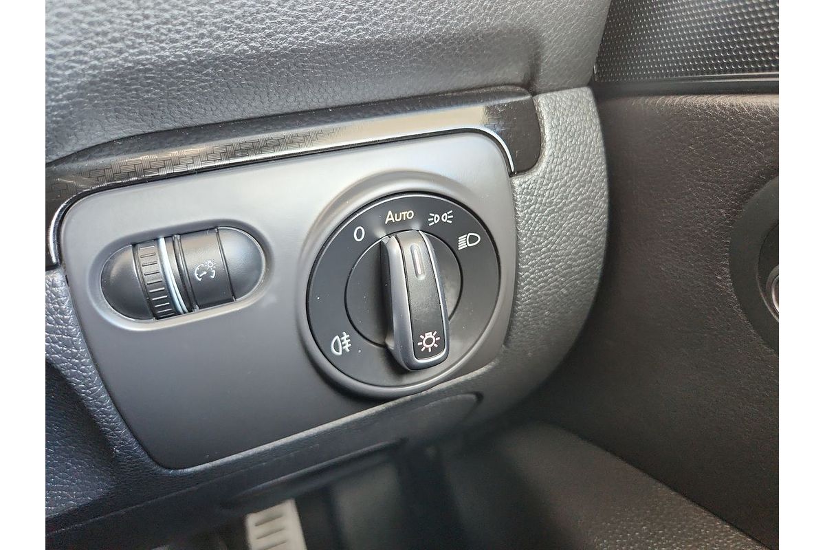 2017 Volkswagen Scirocco R Wolfsburg Edition 1S