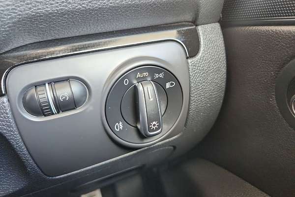 2017 Volkswagen Scirocco R Wolfsburg Edition 1S