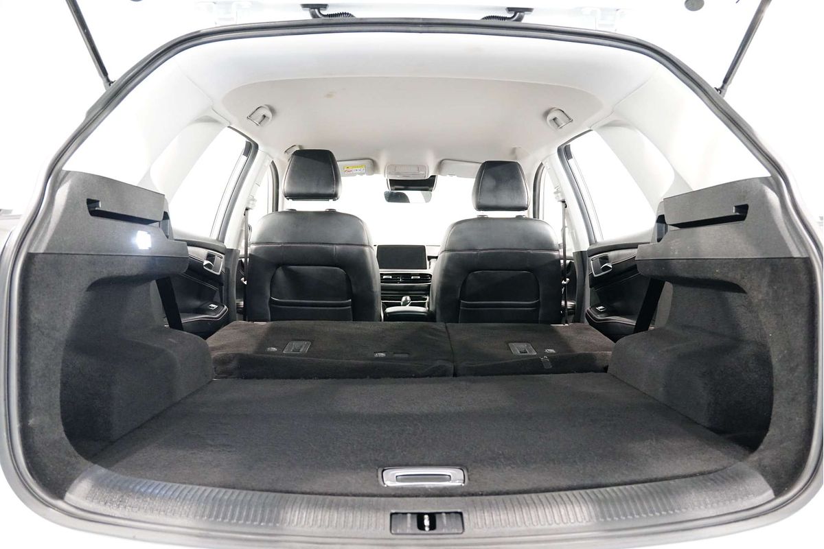 2024 MG HS Vibe SAS23