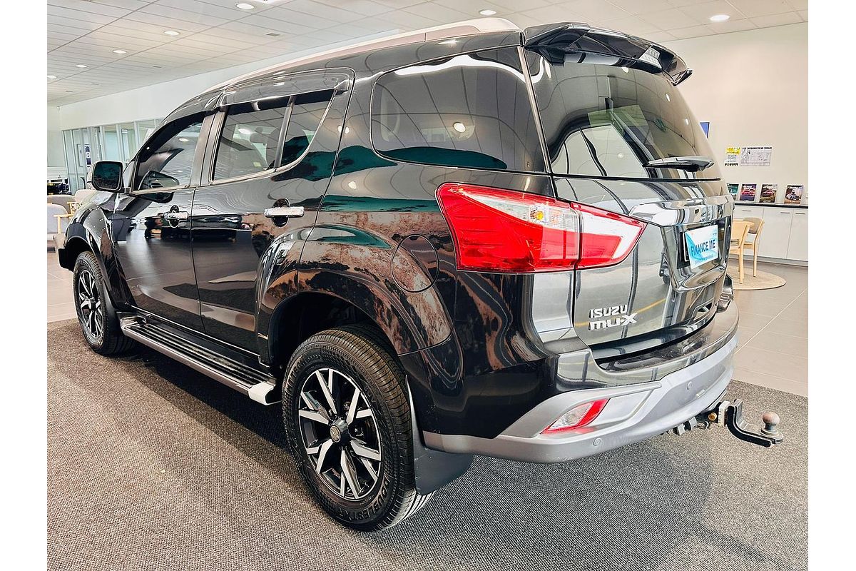 2020 Isuzu MU-X LS-T