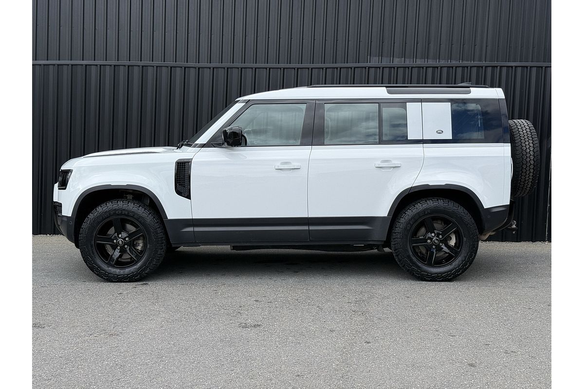 2022 Land Rover Defender 110 P300 L663