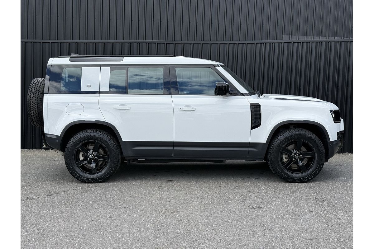 2022 Land Rover Defender 110 P300 L663