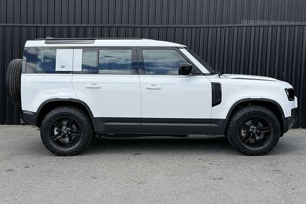 2022 Land Rover Defender 110 P300 L663