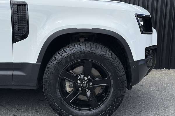 2022 Land Rover Defender 110 P300 L663