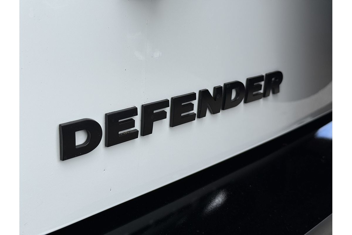 2022 Land Rover Defender 110 P300 L663