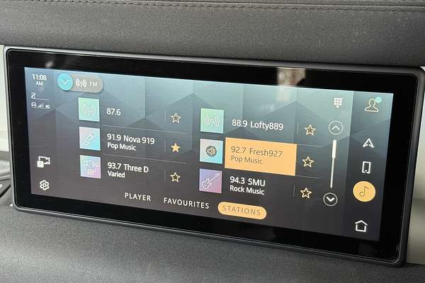 2022 Land Rover Defender 110 P300 L663