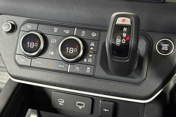 2022 Land Rover Defender 110 P300 L663