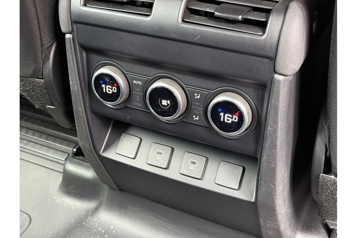 2022 Land Rover Defender 110 P300 L663