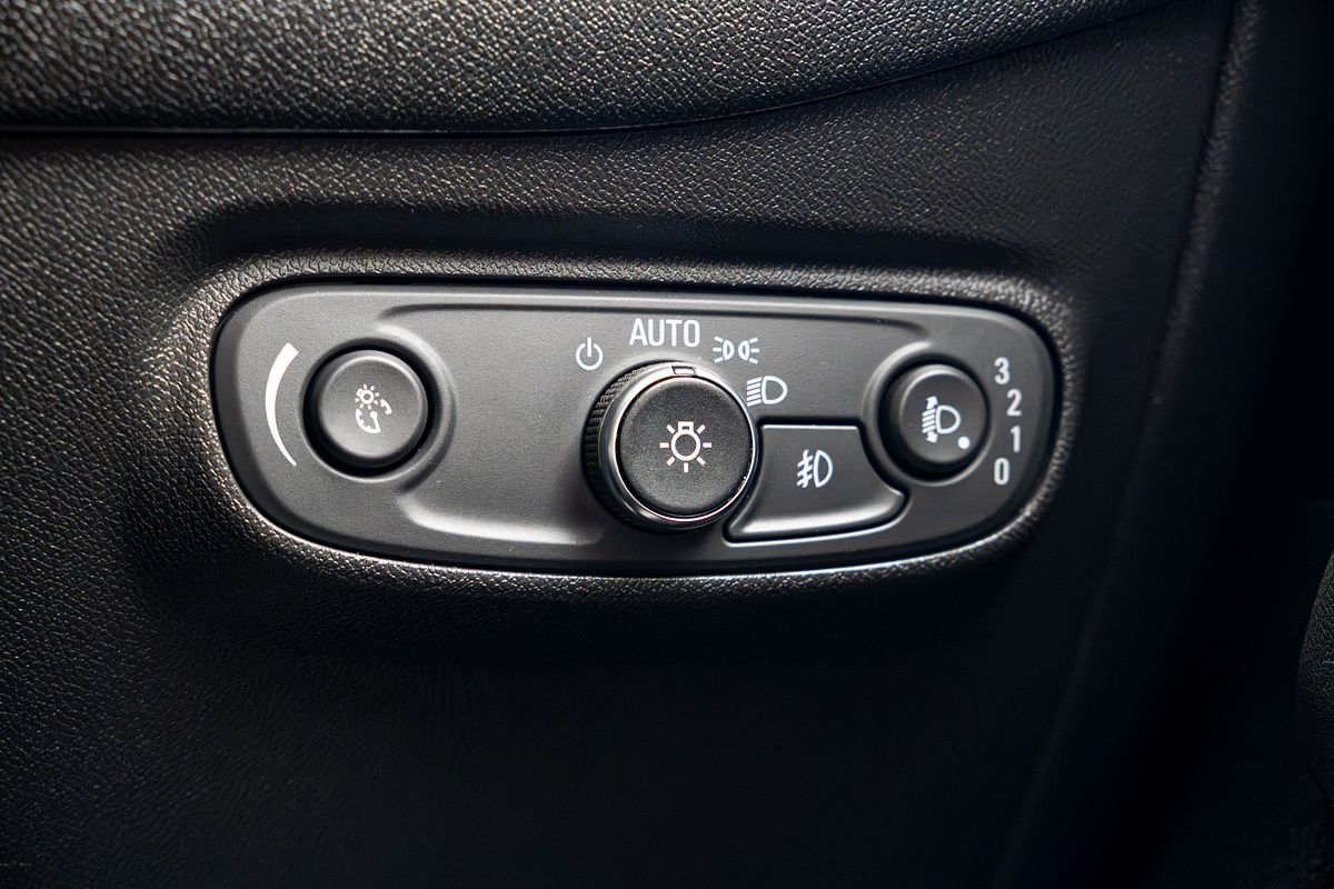 2020 Holden Equinox Black Edition EQ