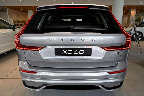 2025 Volvo XC60 Ultra B5 Dark