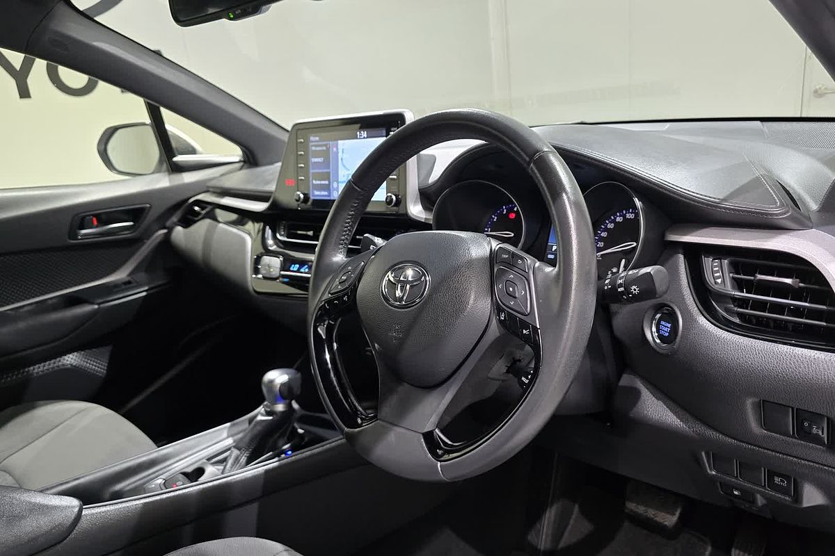 2023 Toyota C-HR GXL NGX10R