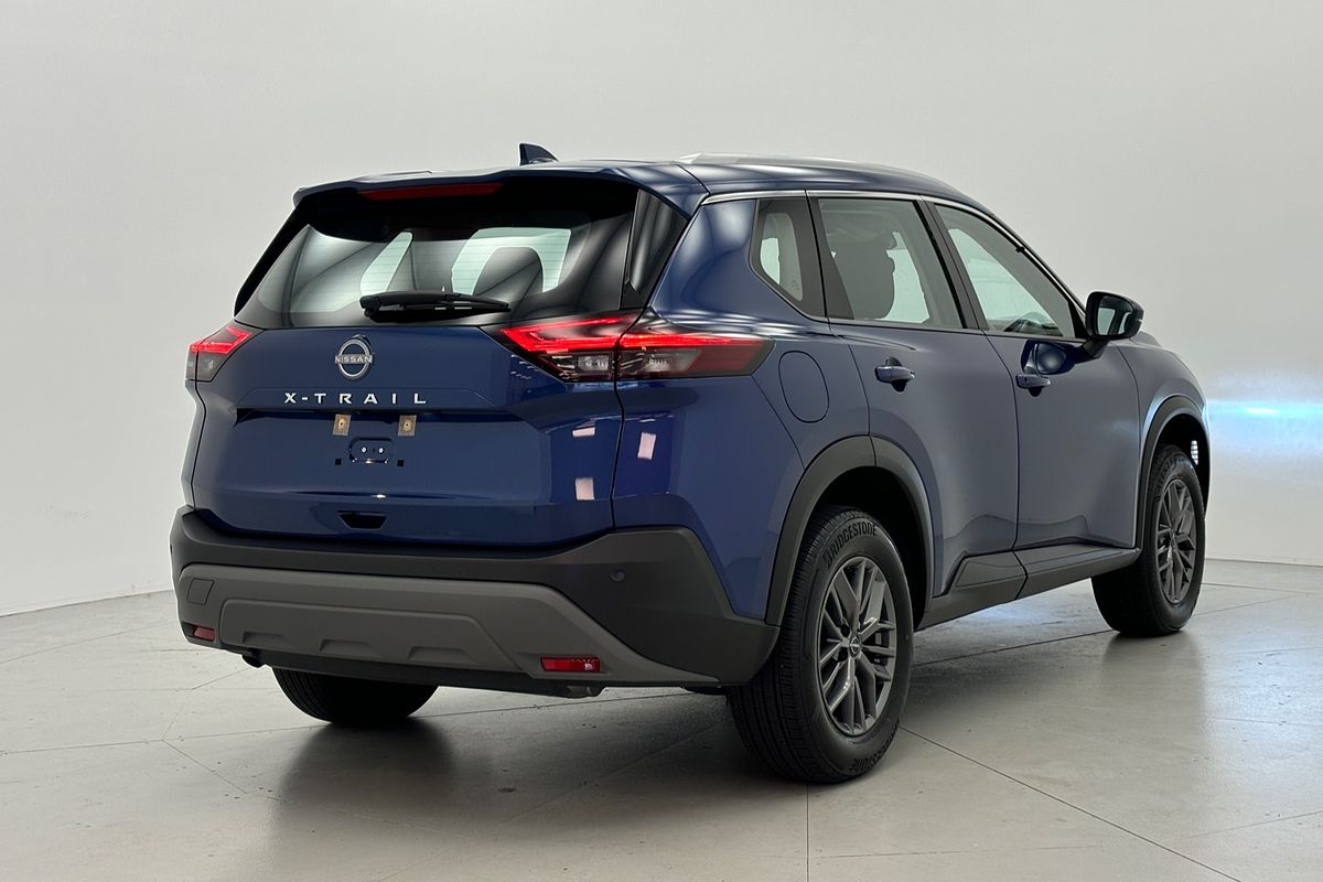 2024 Nissan X-TRAIL ST T33