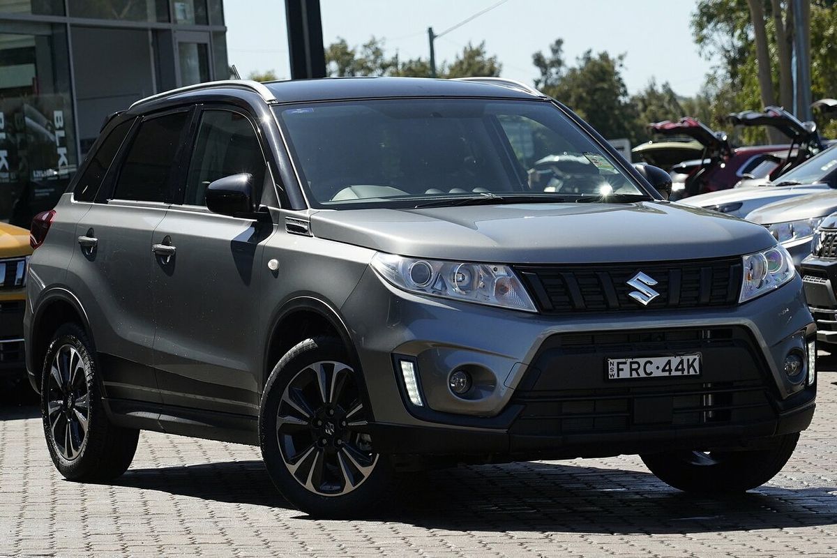 2023 Suzuki Vitara Shadow LY Series II
