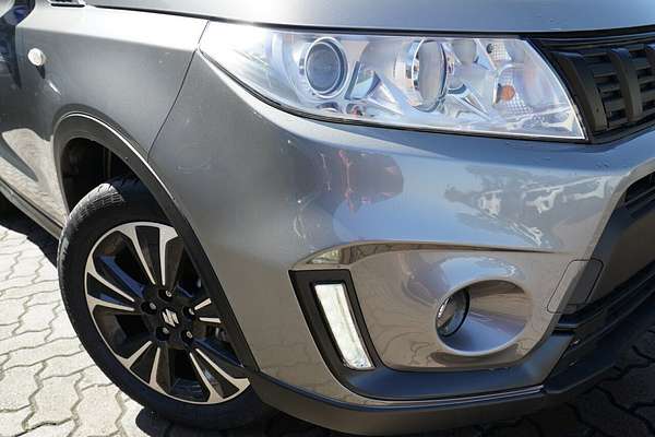 2023 Suzuki Vitara Shadow LY Series II