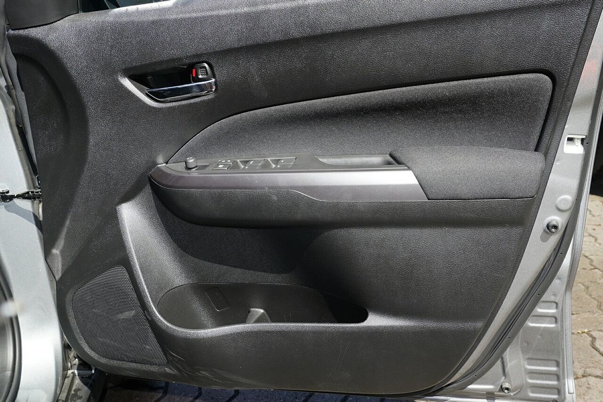 2023 Suzuki Vitara Shadow LY Series II