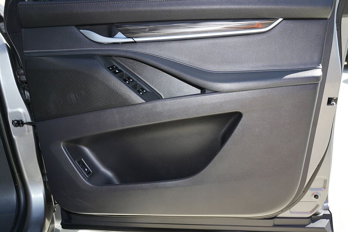 2022 LDV D90 Executive SV9A