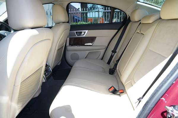 2013 Jaguar XF Luxury X250