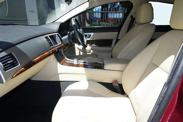 2013 Jaguar XF Luxury X250