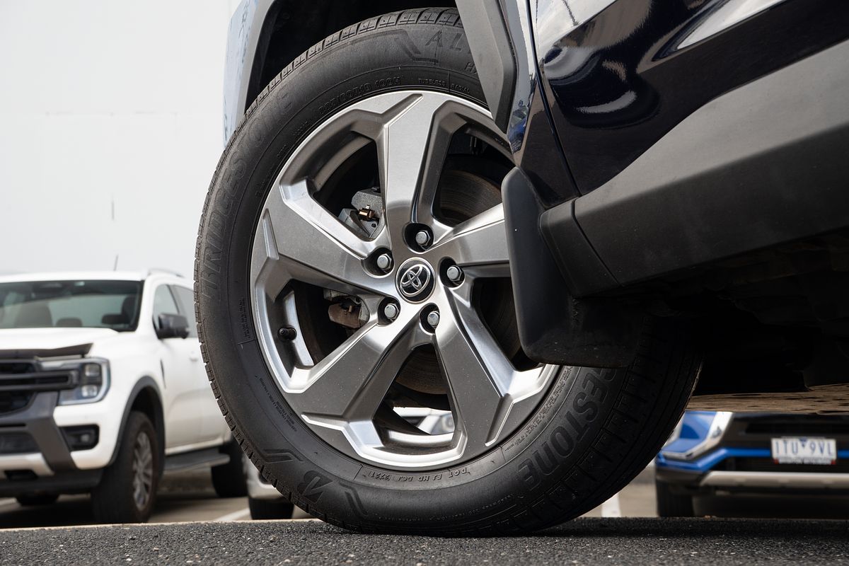 2021 Toyota RAV4 GXL AXAH52R