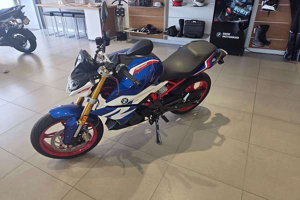 2024 BMW G 310 R G 310