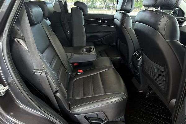 2016 Kia Sorento SLi UM