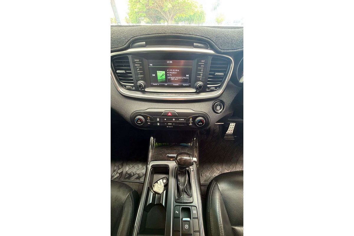 2016 Kia Sorento SLi UM