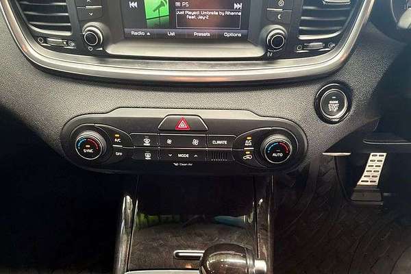 2016 Kia Sorento SLi UM