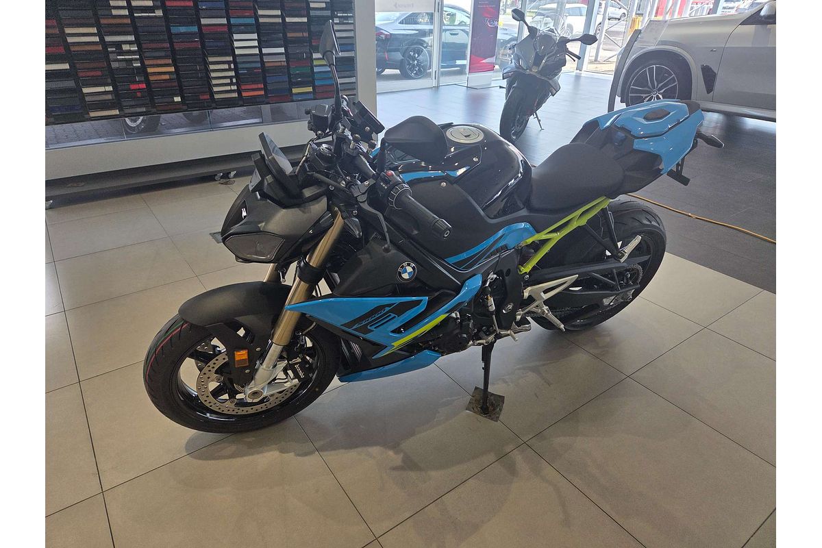 2025 BMW S 1000 R Sport S 1000