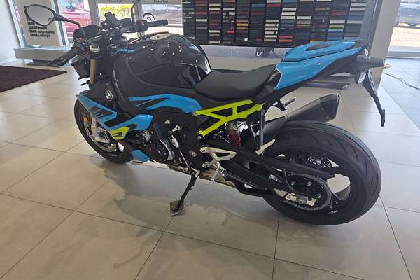 2025 BMW S 1000 R Sport S 1000
