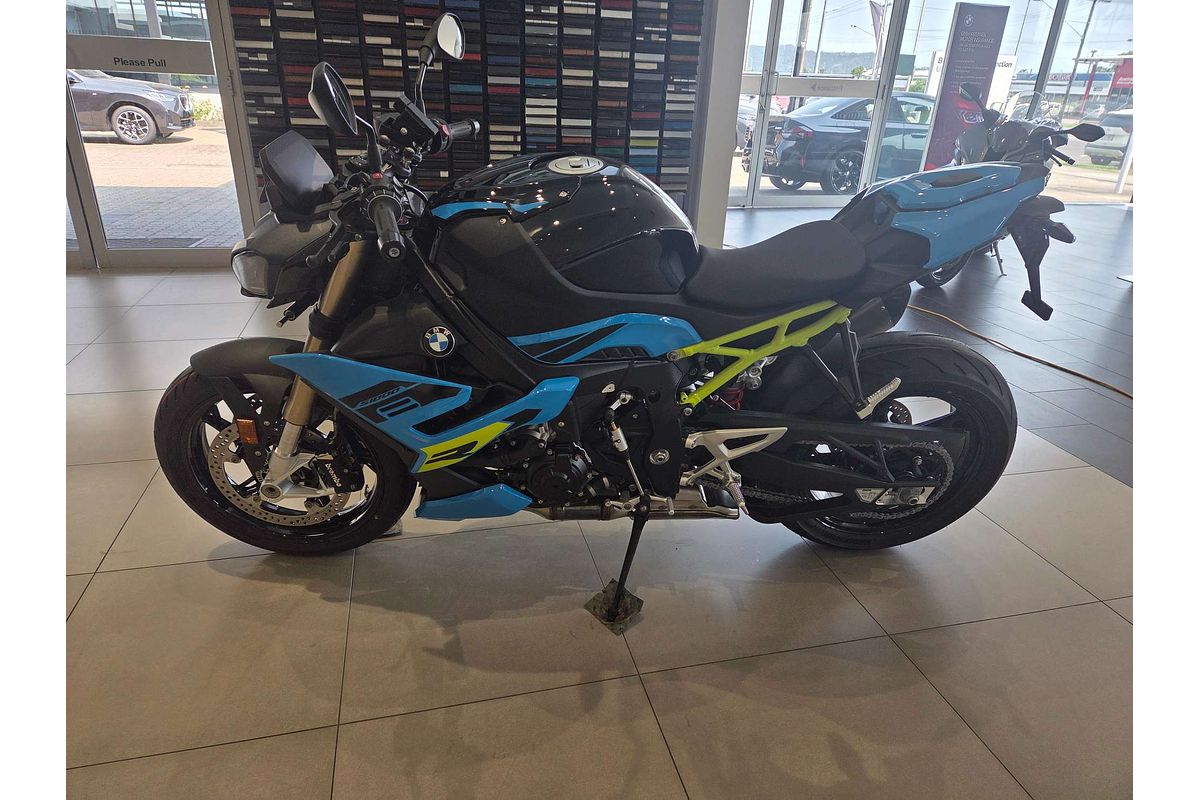 2025 BMW S 1000 R Sport S 1000