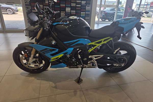 2025 BMW S 1000 R Sport S 1000