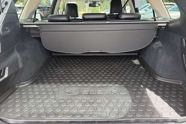 2020 Subaru Outback 2.5i Premium 5GEN