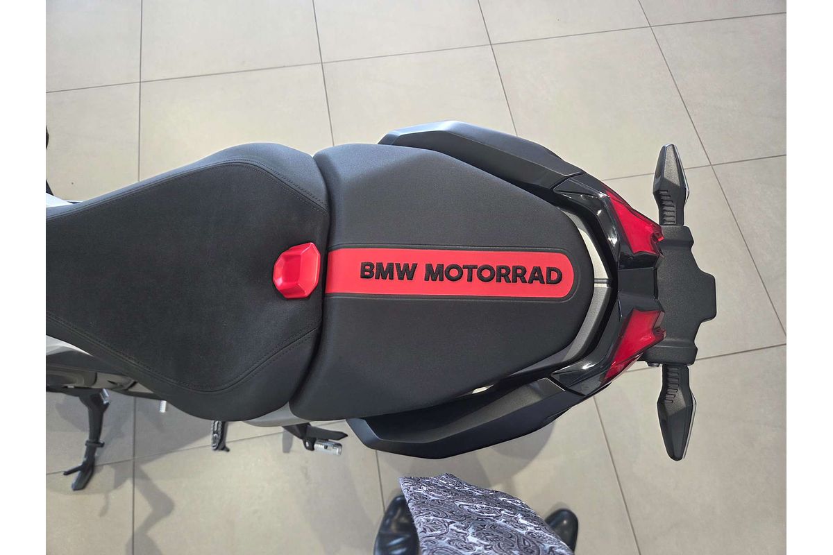 2025 BMW R 1300 R Performance R 1300