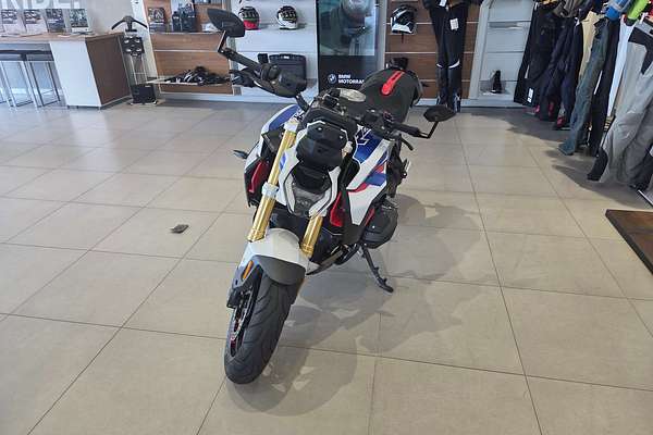 2025 BMW R 1300 R Performance R 1300