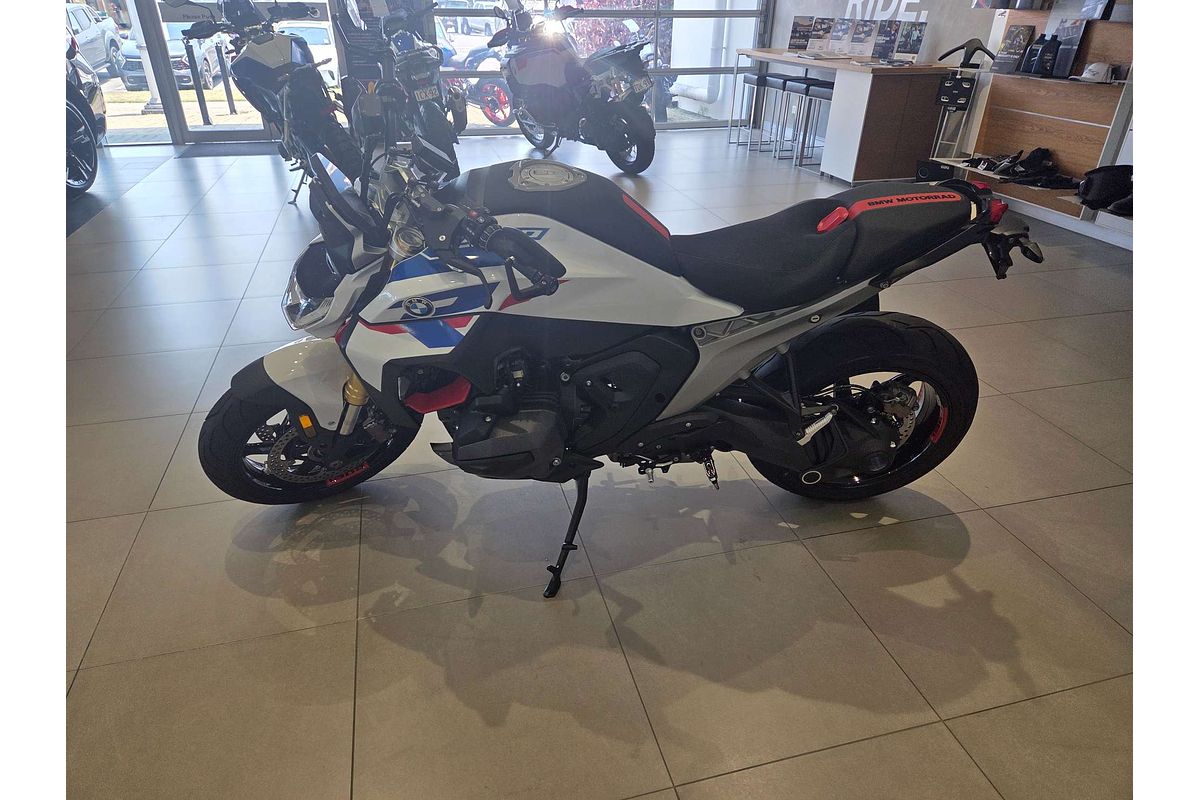 2025 BMW R 1300 R Performance R 1300