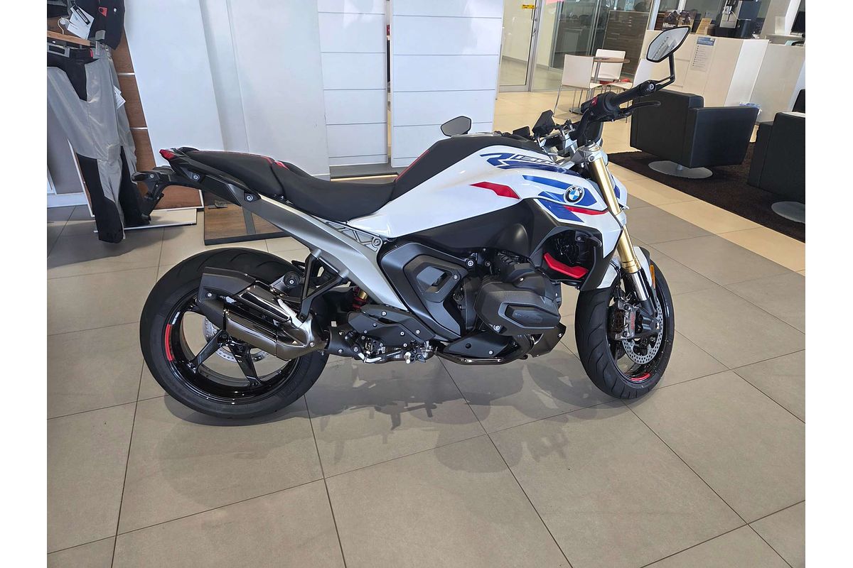 2025 BMW R 1300 R Performance R 1300