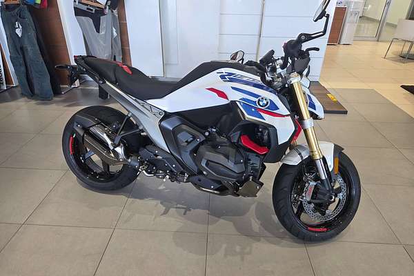 2025 BMW R 1300 R Performance R 1300