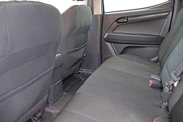 2019 Isuzu D-MAX SX High Ride Rear Wheel Drive