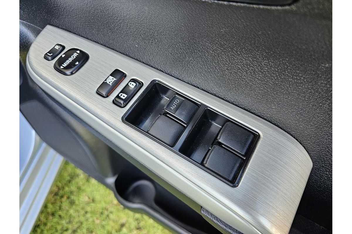 2016 Toyota Camry Atara S ASV50R