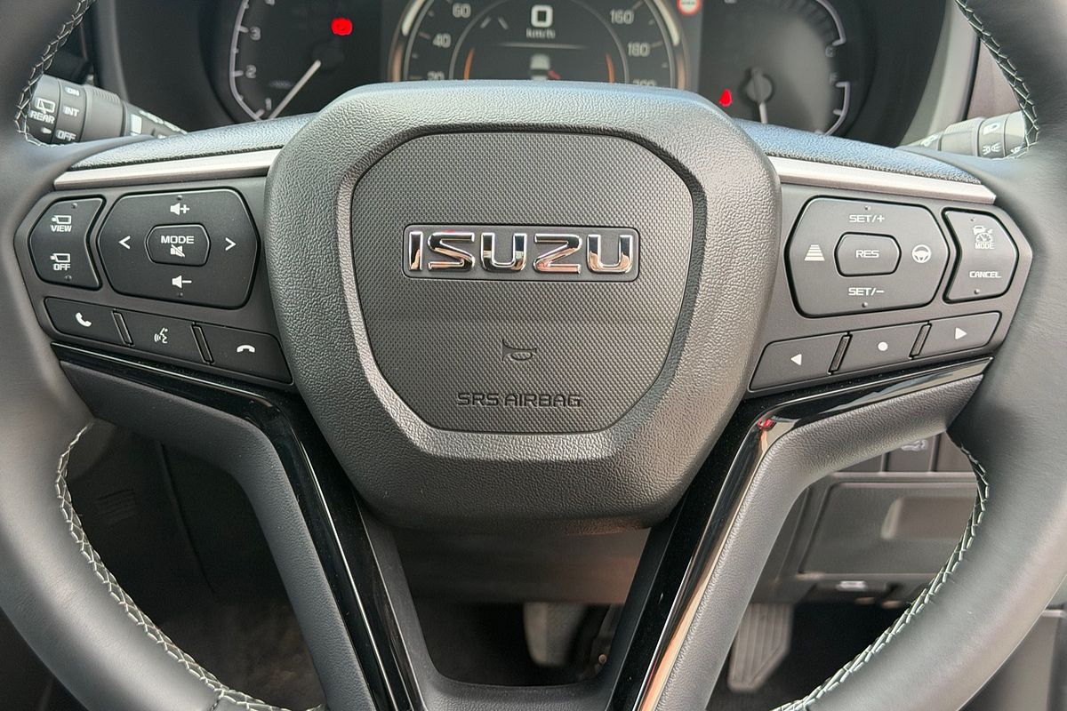 2025 Isuzu MU-X LS-T